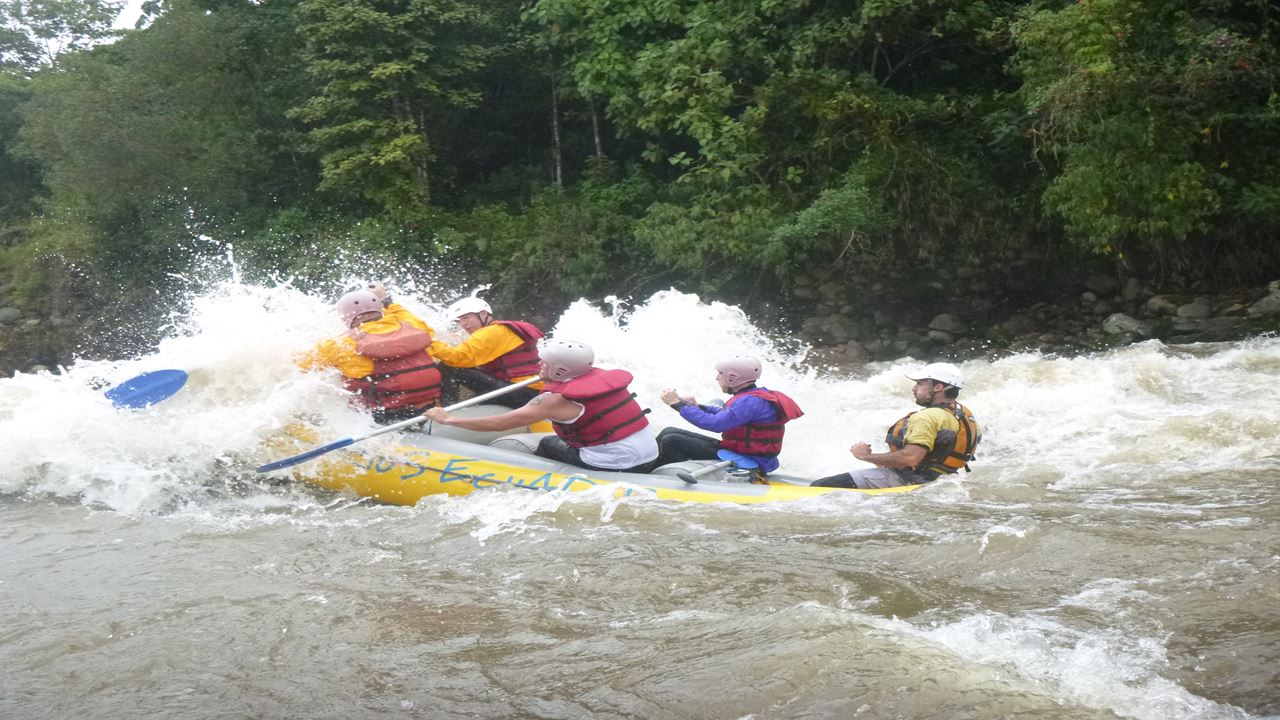 Rio Quijos Rafting foto 3