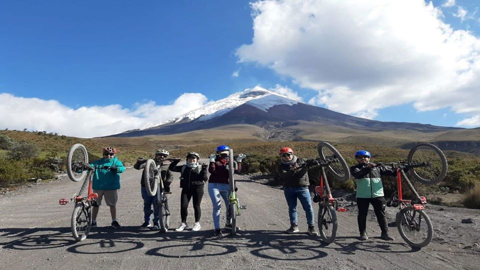 Volcán Cotopaxi Tour En Bicicleta foto 3